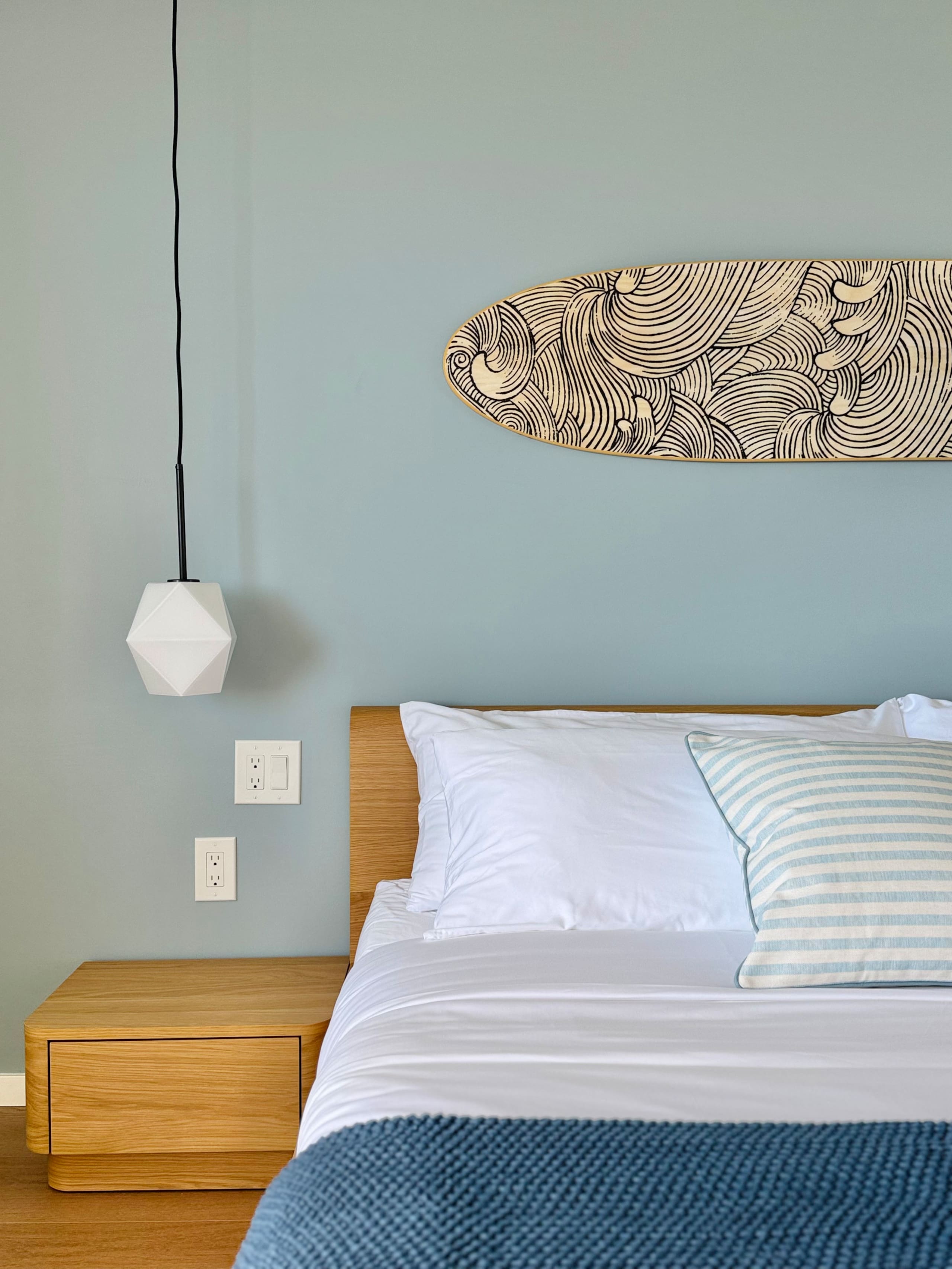 Condo in Honolulu · ★4.98 · 1 bedroom · 2 beds · 1 private bath - Image 20