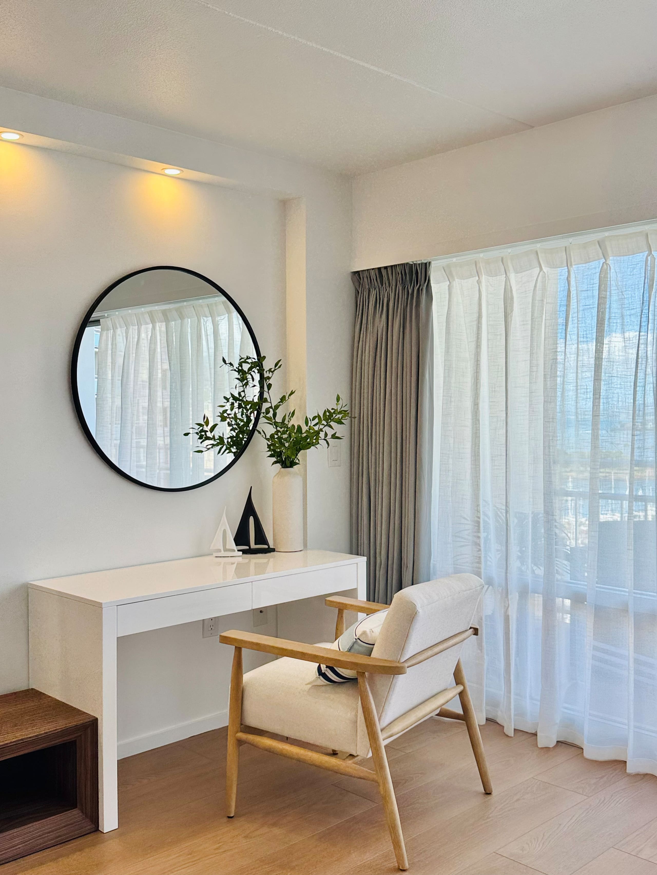 Condo in Honolulu · ★4.98 · 1 bedroom · 2 beds · 1 private bath - Image 12