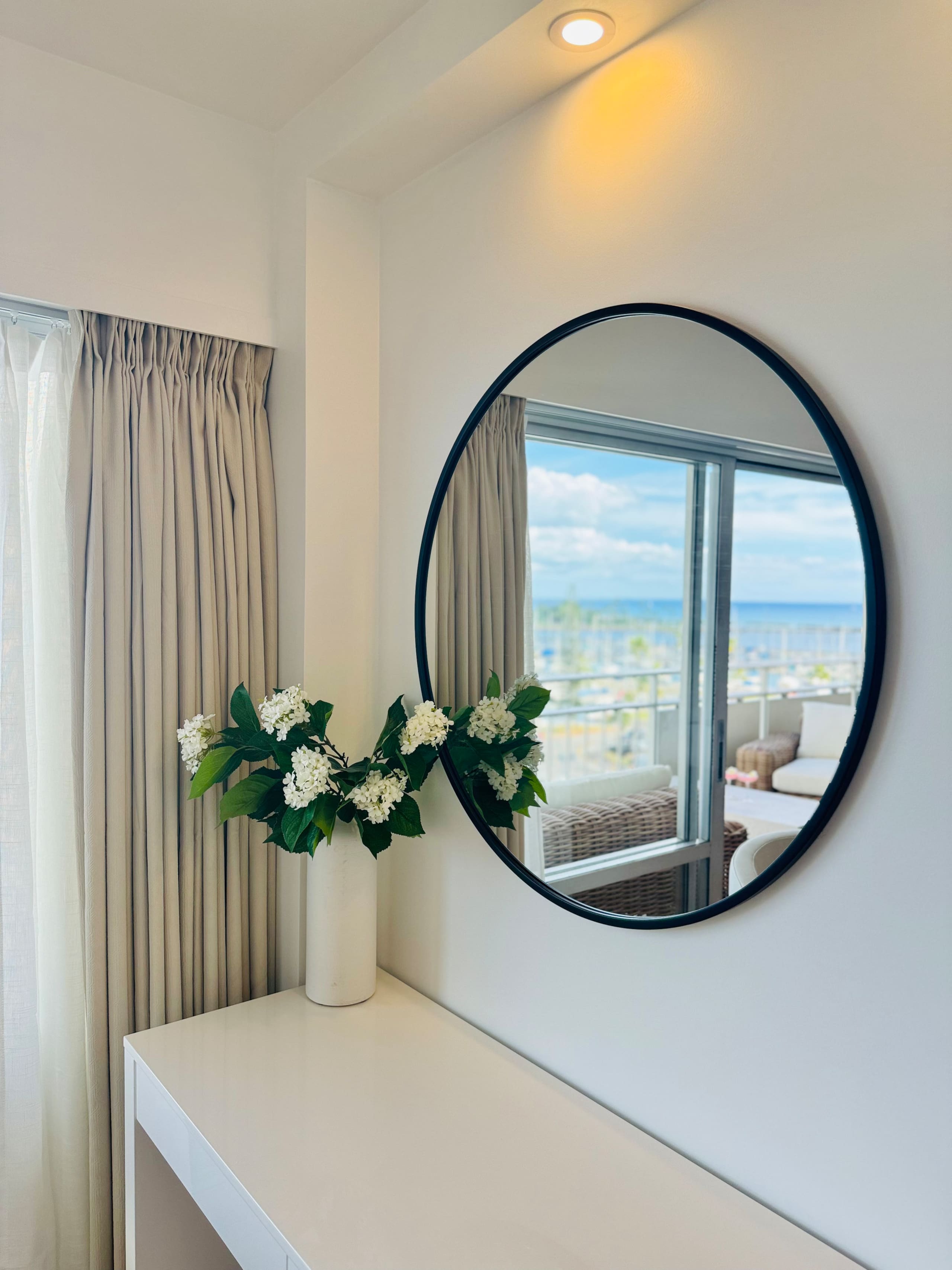 Condo in Honolulu · ★4.93 · 1 bedroom · 2 beds · 1 private bath - Image 18