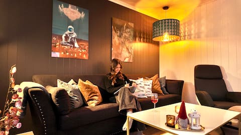 Sandersstua Ⅱ Stamsund big Hot Tub & Fireplace