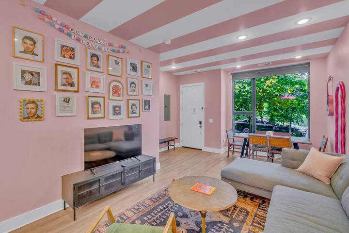 The NEW Swiftie Suite: Music Row Manor w/12 Beds! gallery image 3