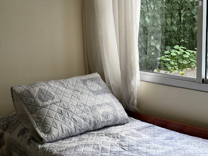 غرفة النوم 2