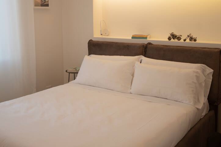 Colosseo terrace apartment gallery image 5