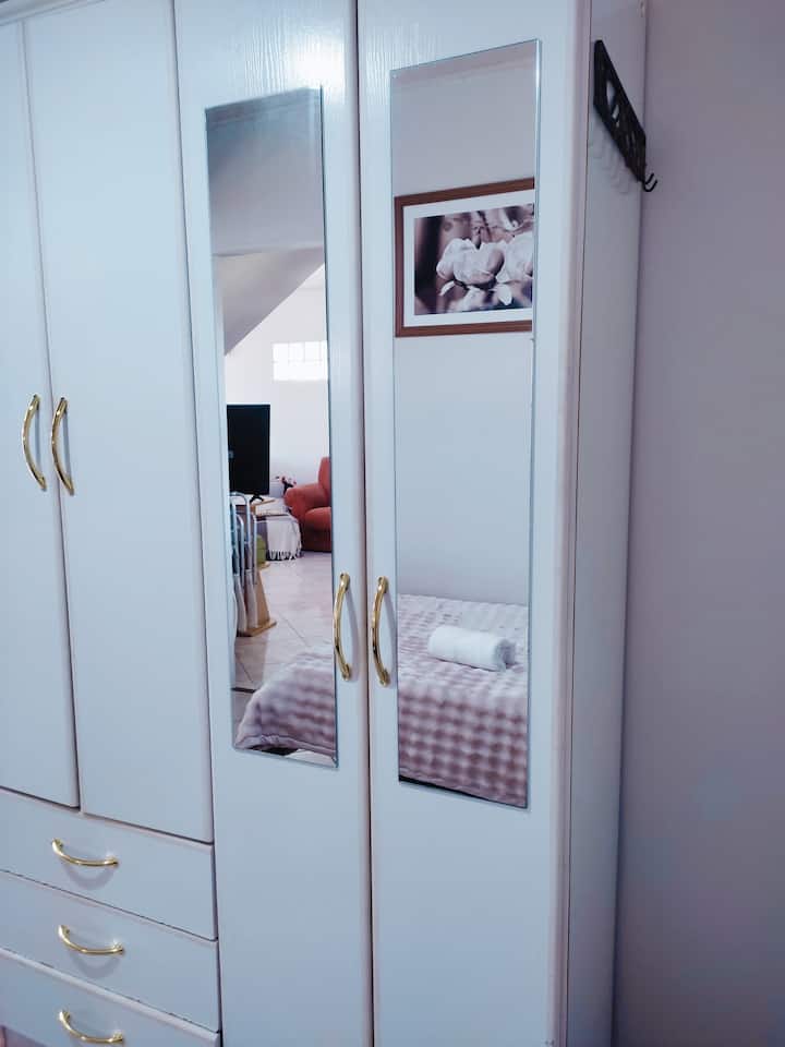 საძინებელი 2