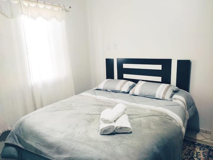 Queen Bagged Springs-ის ახალი ლეიბი. Შესანიშნავი დასვენების გარანტია.