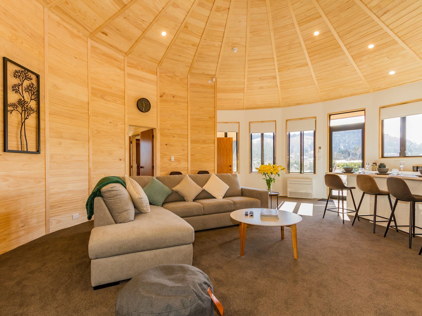 Classy Yurt With Incredible View 5