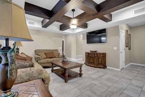 Top Airbnb: Desert Oasis in El Paso