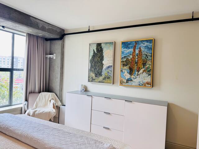 Spacious Modern Loft Steps from Moscone Center gallery image 4