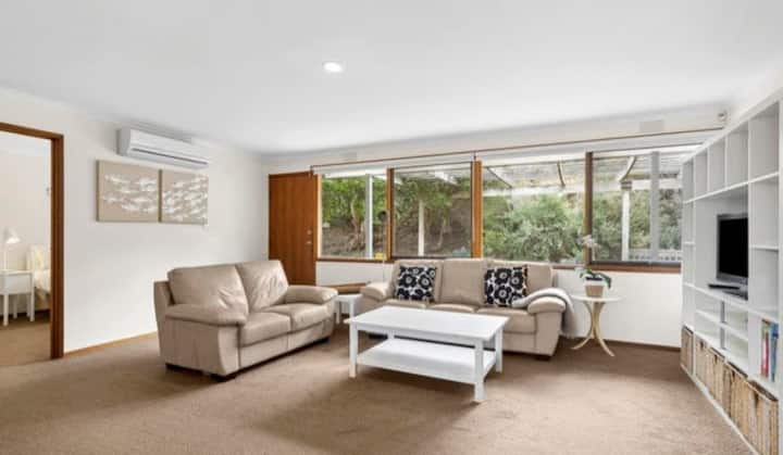 Beach Front Family House - Ocean Grove