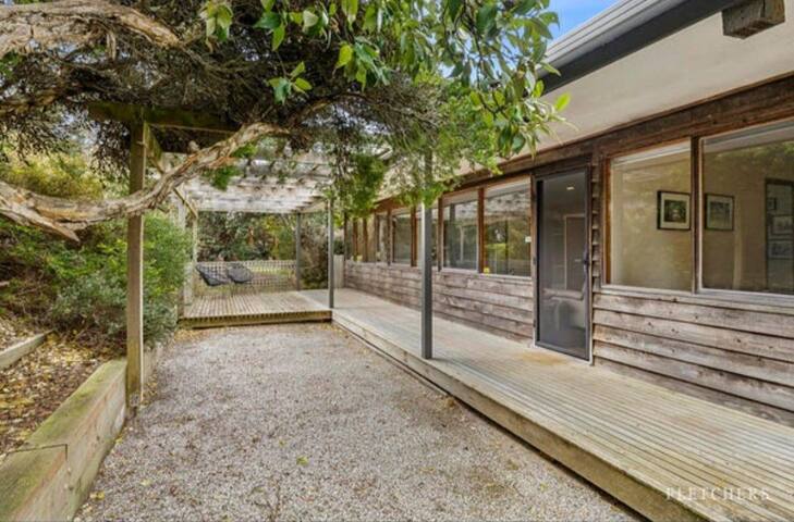 Beach front Family House gallery image 5