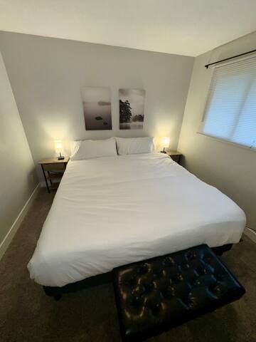 3 King beds plus a Sofa Bed, Fireplace and BBQ gallery image 5