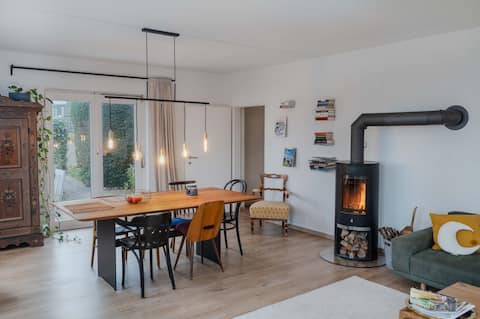 Cozy weekend getaway with a stunning view!