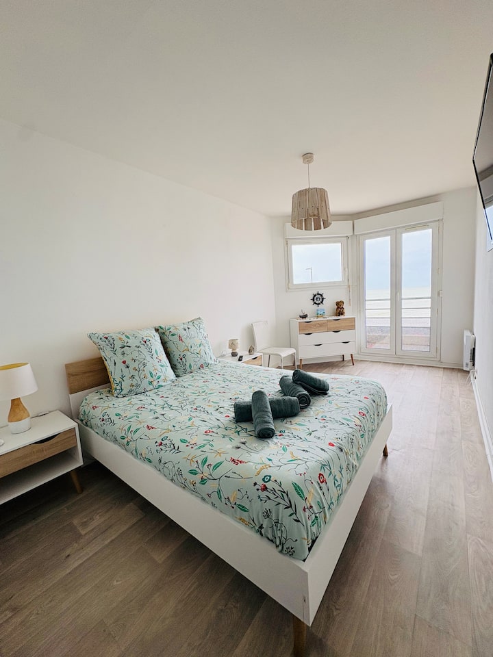 Complimentary linen kit for stays of 3 nights or more