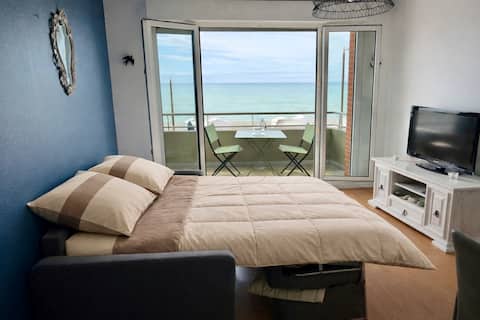 Top performing Airbnb: * Mers'veille * WATERFRONT apartment with balcony in Mers Les Bains