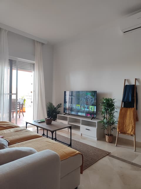 Successful Airbnb property: the beach house golf, relaxation, gastronomy in San Roque