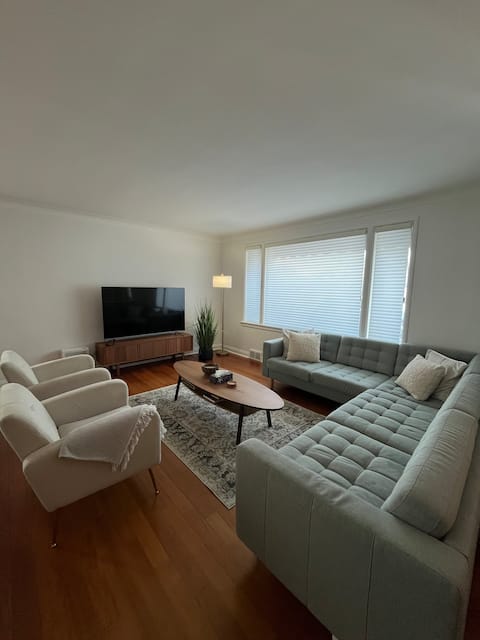 Successful Airbnb property: Central 3-Bedroom Home | Mariday Park in Thunder Bay