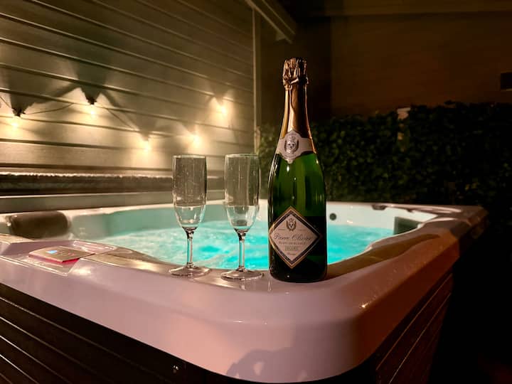 Jacuzzien () Jacuzzien