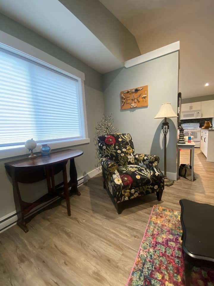 הכורסה האופנתית והנוחה הזו של Lazyboy תעניק לכם השהיה נעימה אחר הצהריים במידת הצורך. 