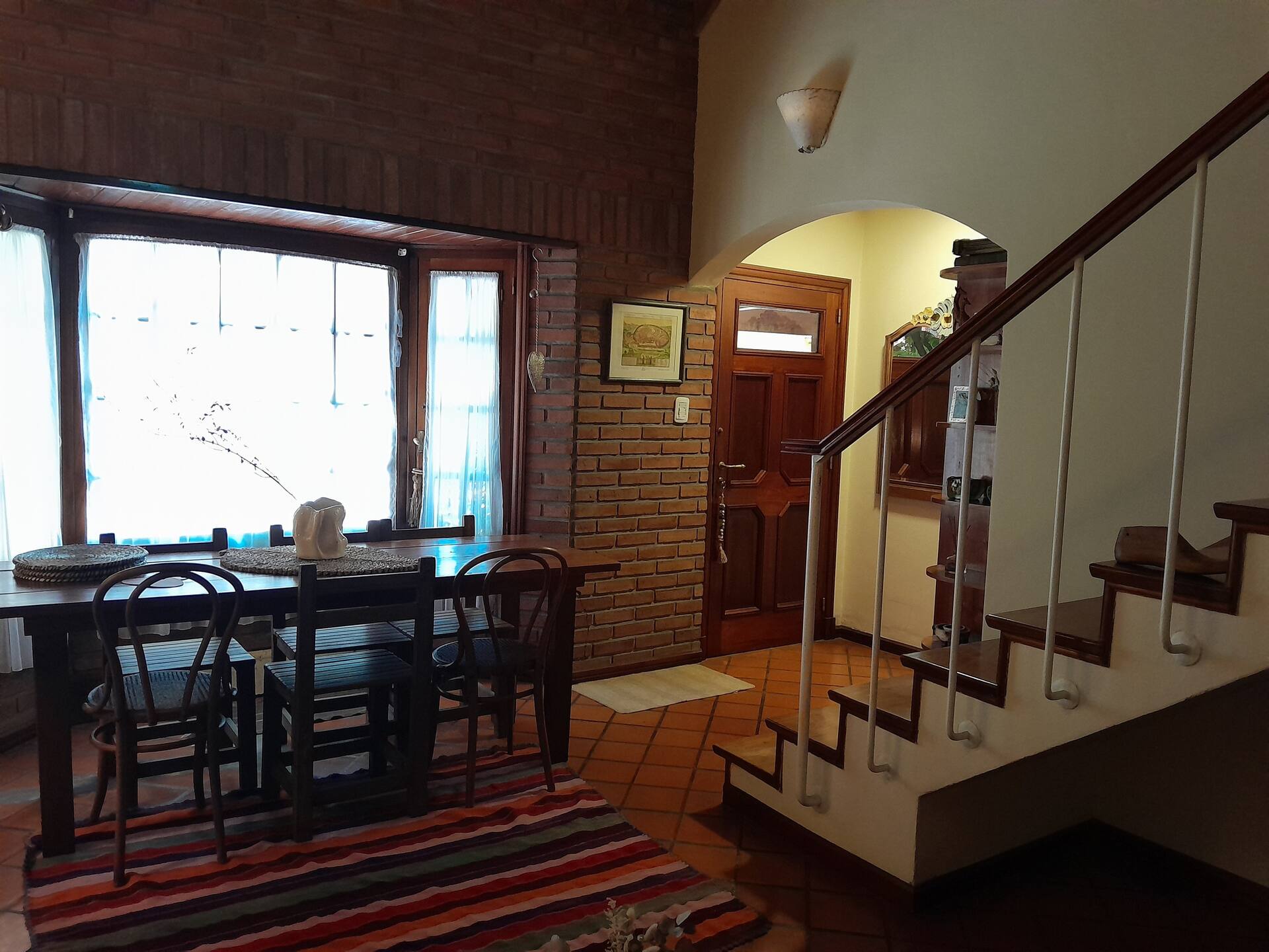 Spacious house with 2 bedrooms and a garage