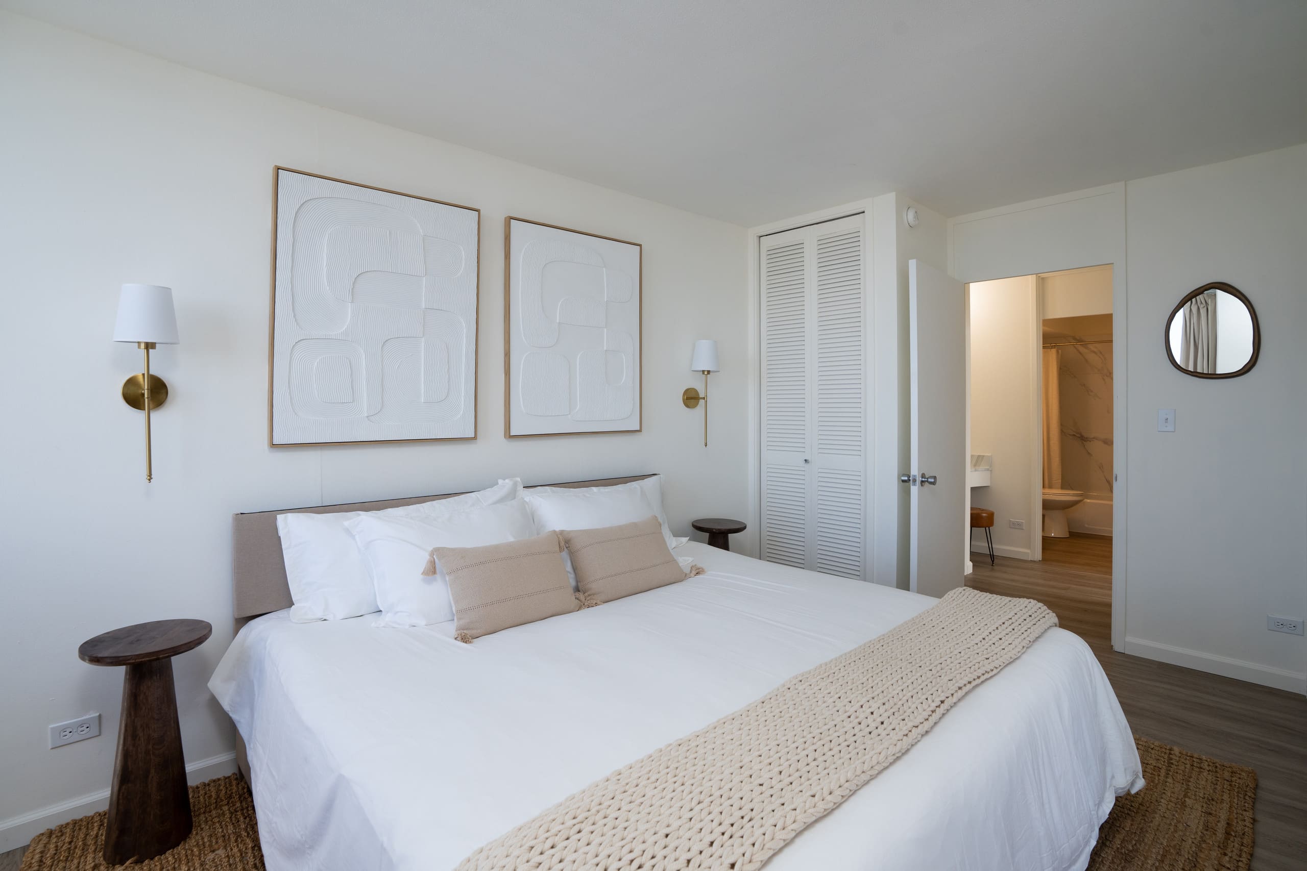 Low-Toxic | Oceanfront Getaway | Free Parking - Image 8