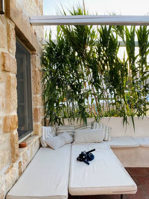 Agnanti Beach House