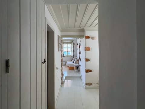 Agnanti Beach House