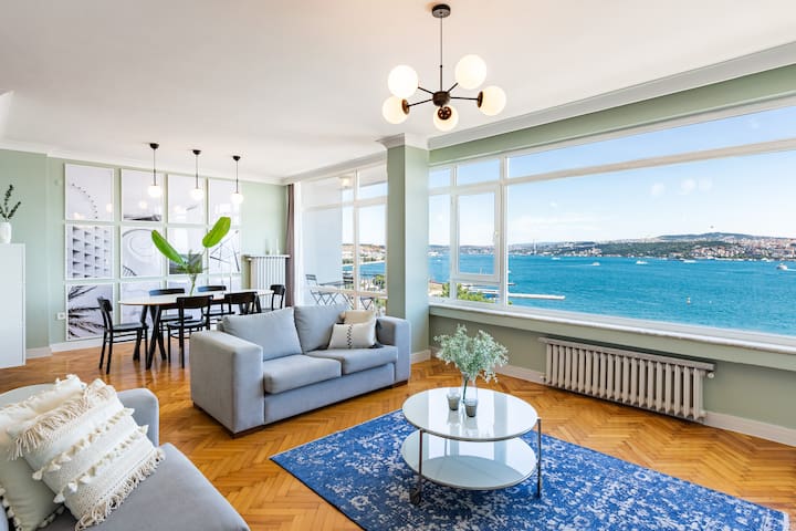 Deluxe Azure -Bosphorus viewed city center Apt.