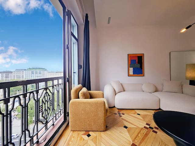 Gran Vía: vistas a Plaza España y Palacio Real