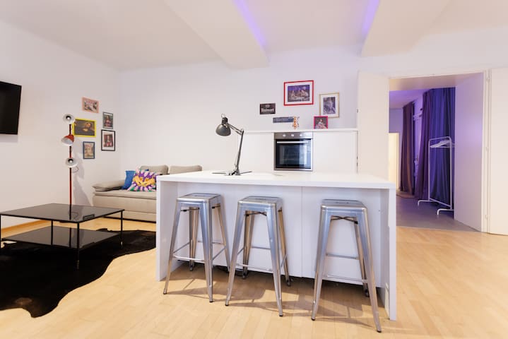 Luxury City Central Suite