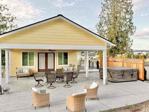 Hot Tub & Fire Pit | 3BR Buckley Retreat