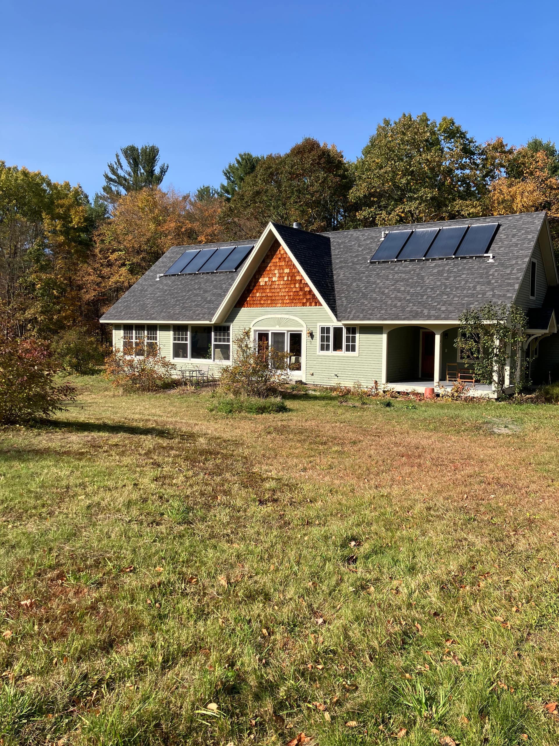 Bright, spacious country home