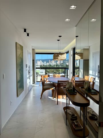 Entire home with 3 bedrooms in Itapema - Conforto com 3 suítes e paisagem linda