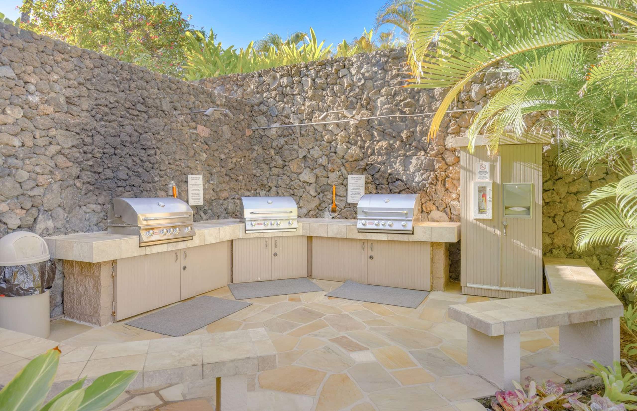 Condo in Kihei · ★4.83 · 2 bedrooms · 4 beds · 2 baths - Image 31