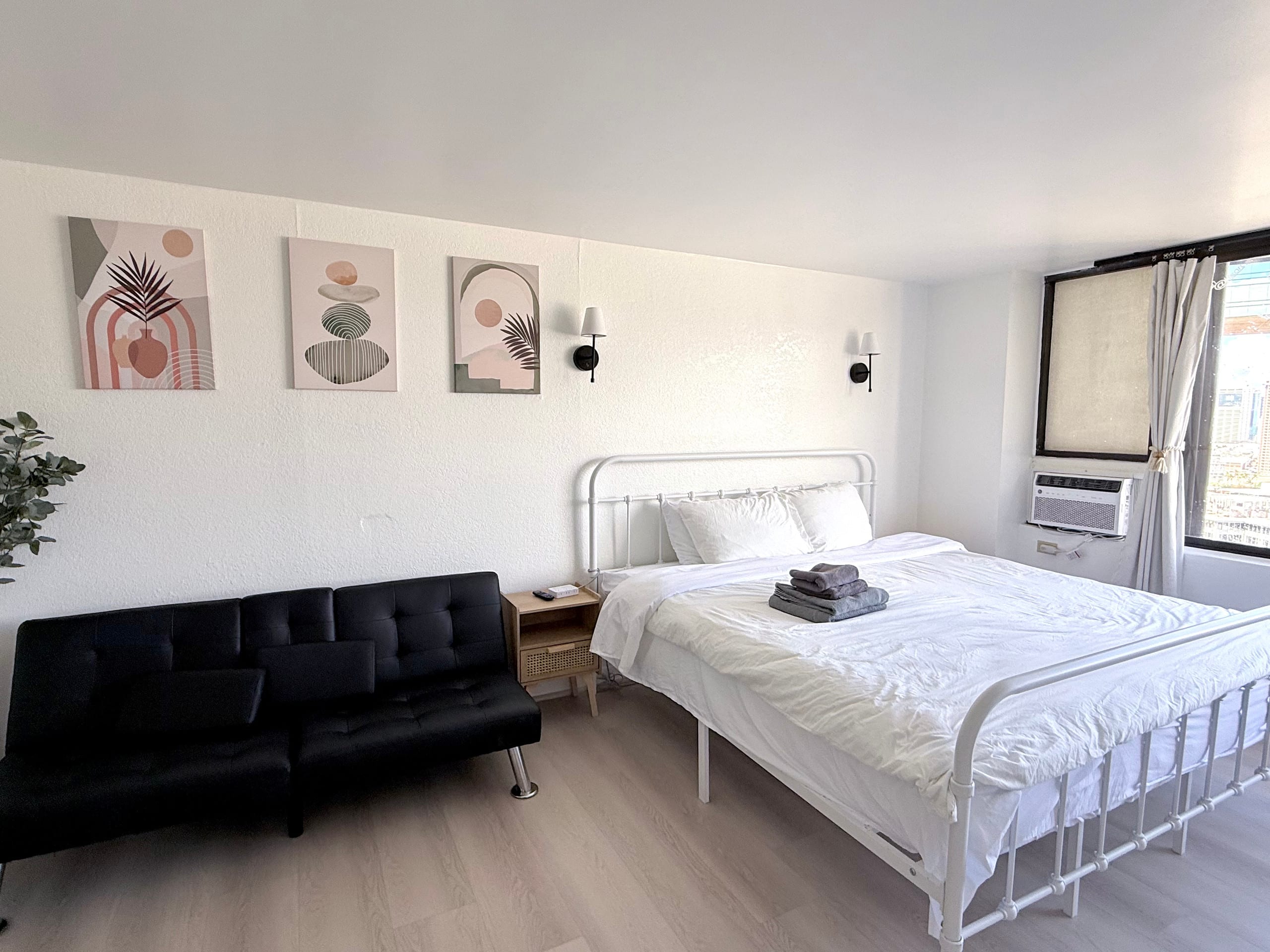 Waikiki | King Bed· 65”Screen@ No resort fee - Image 11