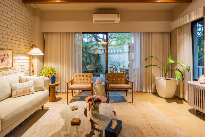 Living room 1 image 12