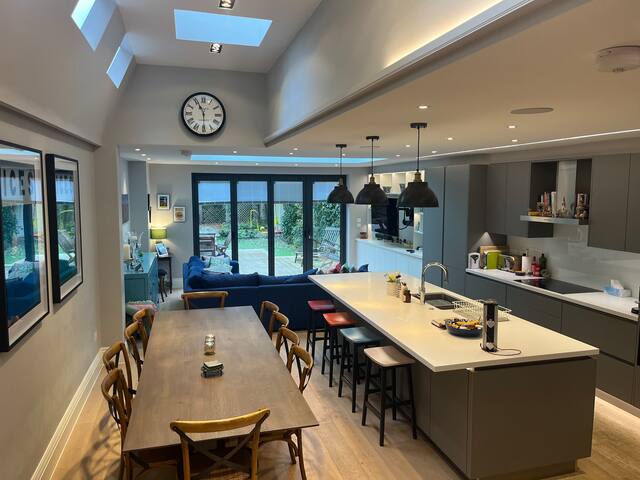 Family home in Wandsworth gallery image 4