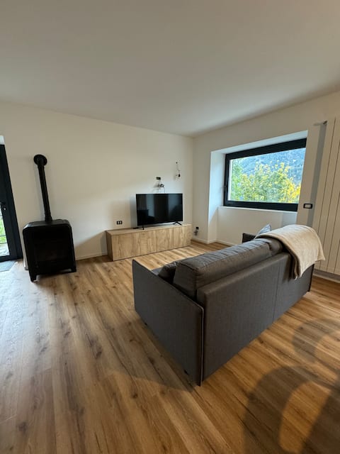 Bellavista a Villa - new house with garden