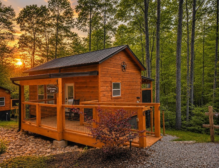 Cowboy Way / Tiny Cabin / Hot Tub / Firepit / Wifi - Douglas Lake, TN