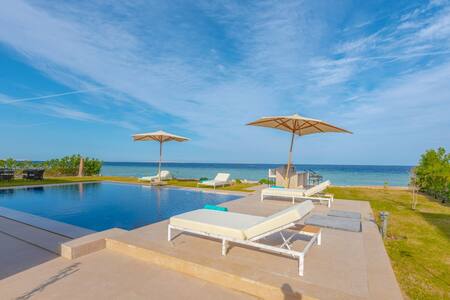 Royal Villa on the beach