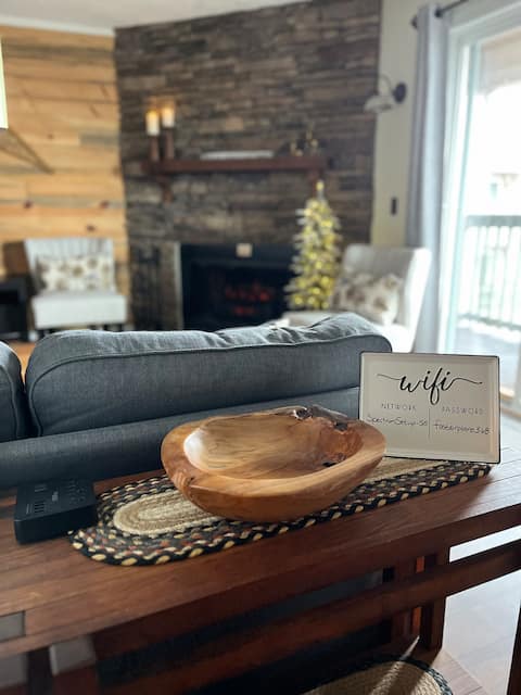 Top Airbnb: Beech Mountain Getaway with Mtn Views in Beech Mountain