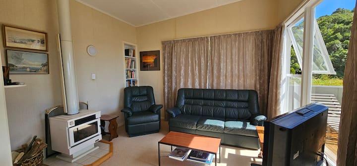 Beach Frontage At Honeymoon Bay - Kaiteriteri