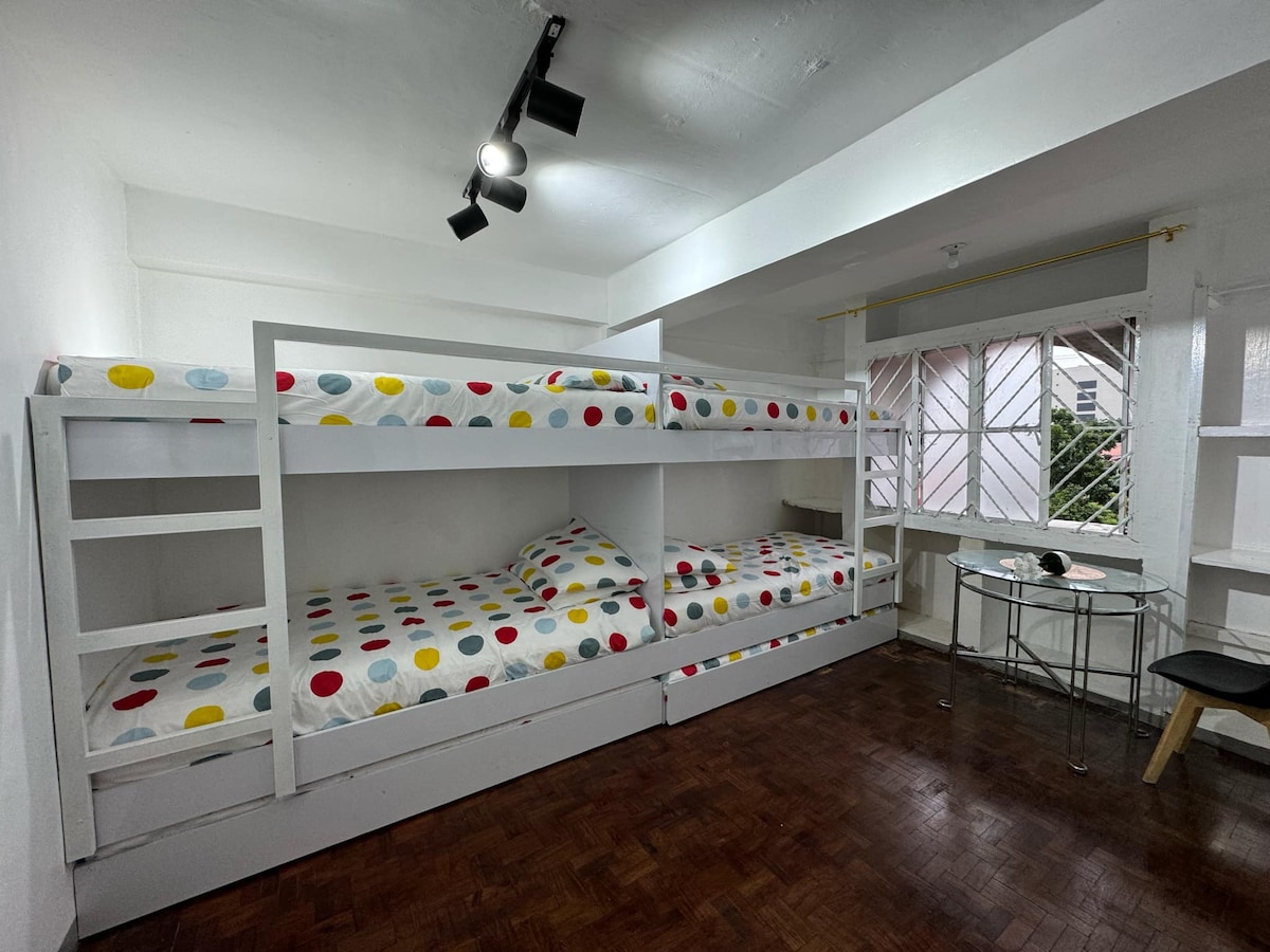 غرفة النوم الثانية صورة أخرى