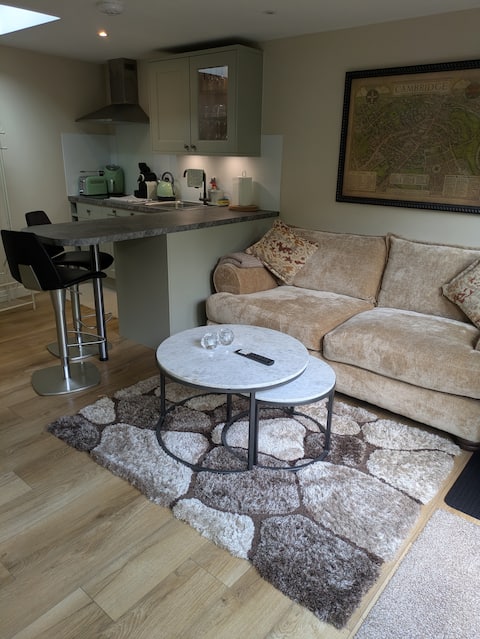 Successful Airbnb property: Stylish & Tranquil Garden Studio in Cambridge