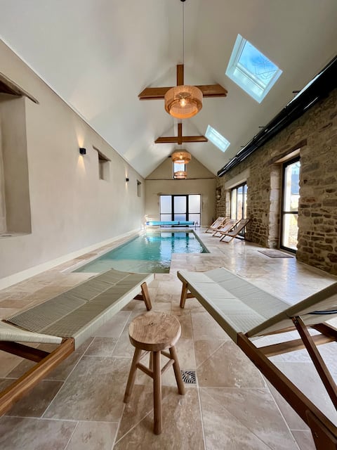 Palomino Suite: Shared pool – jacuzzis – sauna