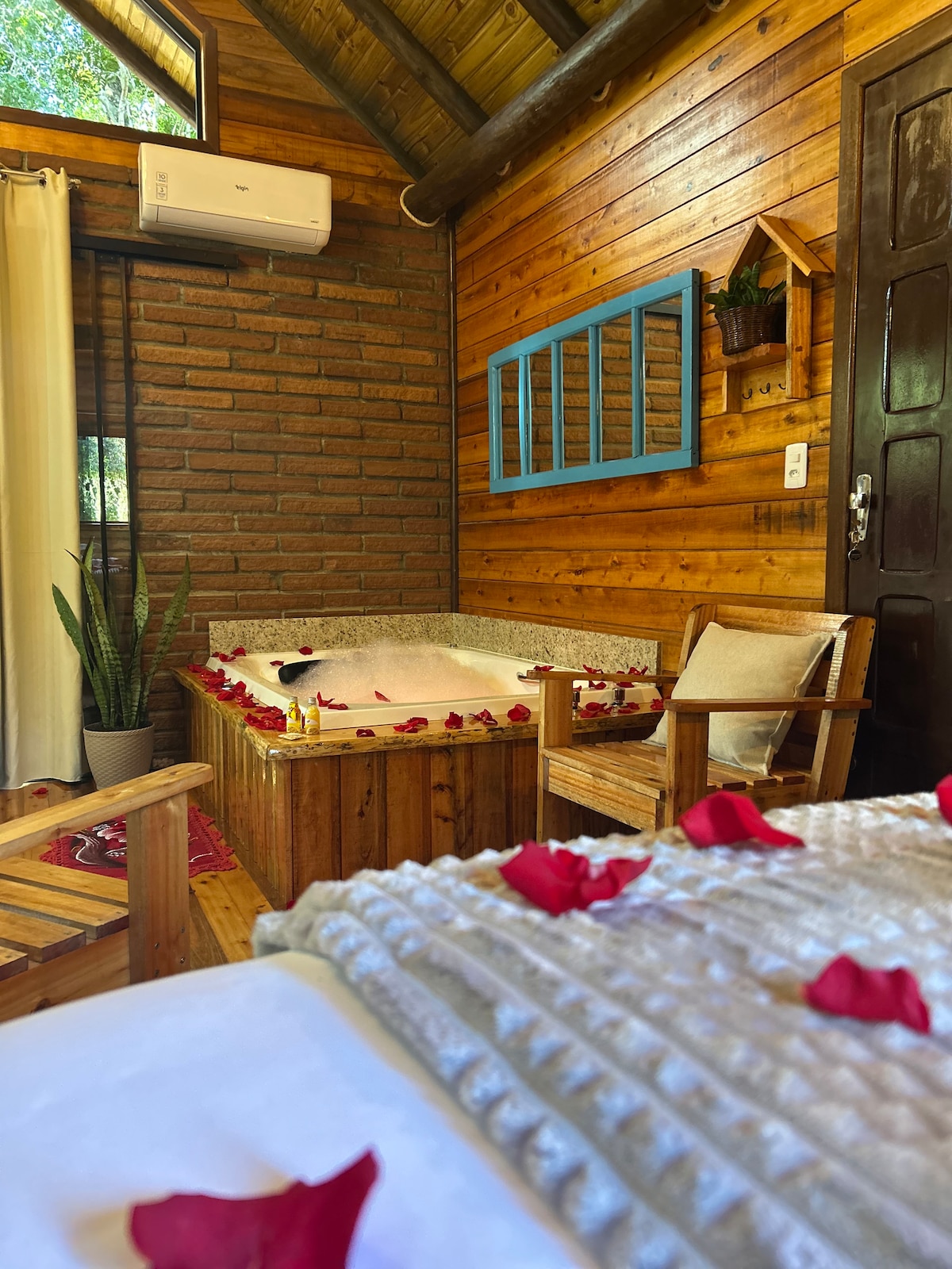 Anúncio popular: Aconchego dos Canyons Chalet - with Whirlpool em Praia Grande