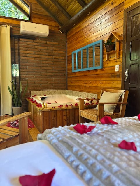 Popular Airbnb listing: Aconchego dos Canyons Chalet - with Whirlpool in Praia Grande
