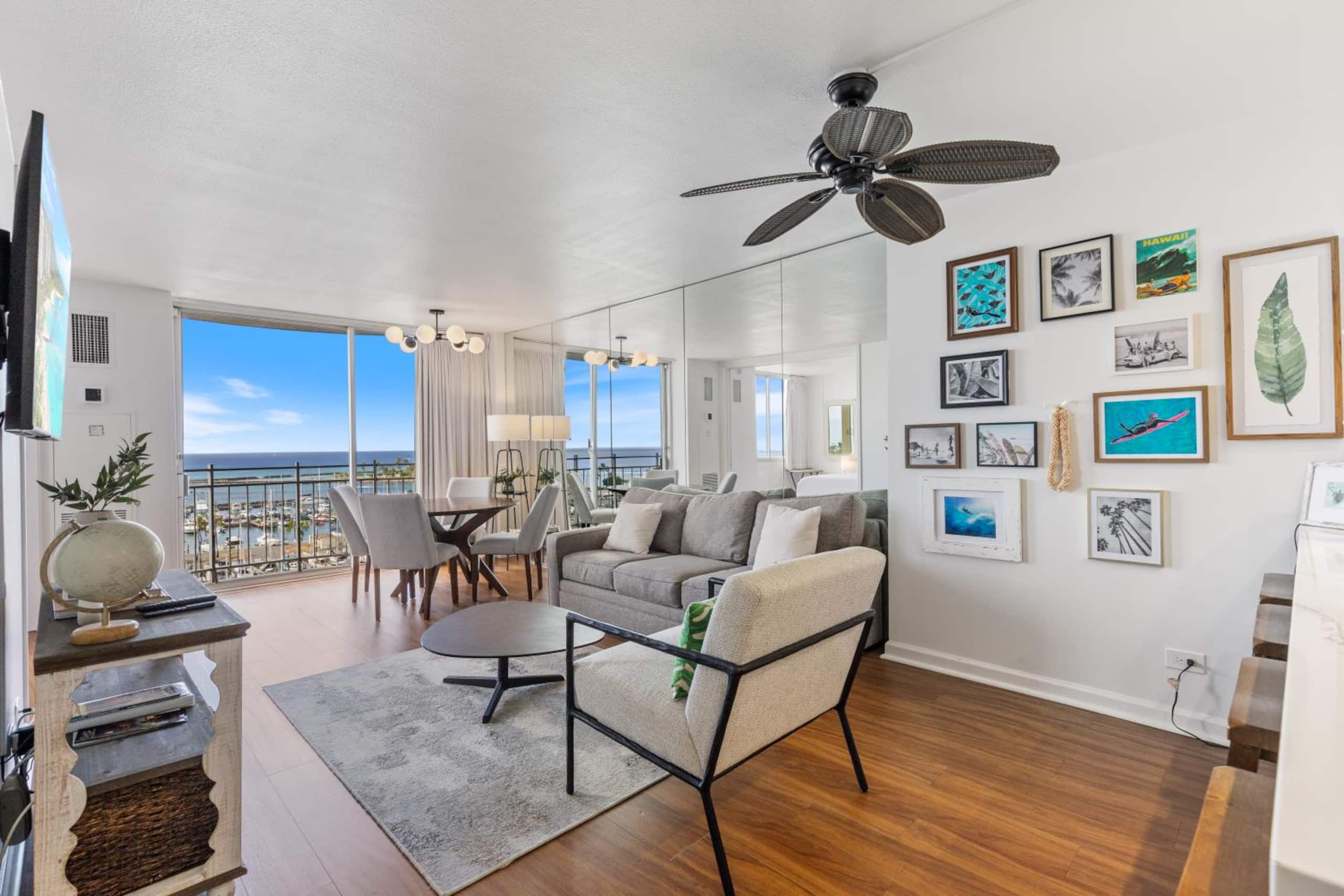Condo in Honolulu · ★4.84 · 1 bedroom · 2 beds · 1 private bath - Image 1
