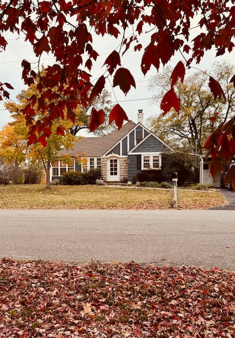 Cozy Bluegrass Cottage