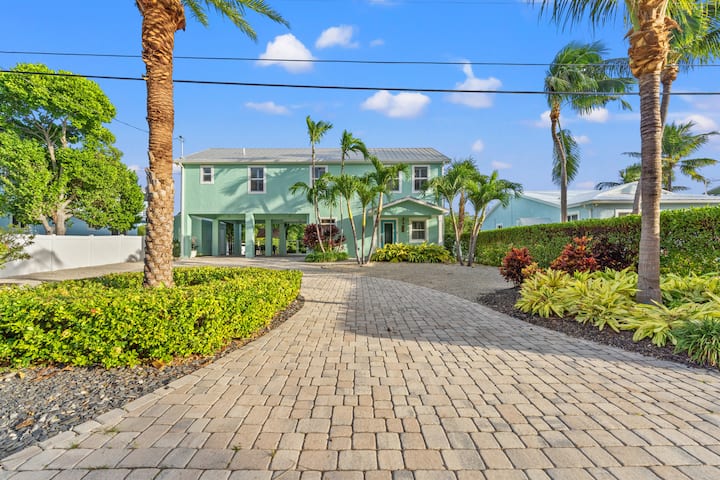 Pool Home In Venetian Shores - Islamorada, FL
