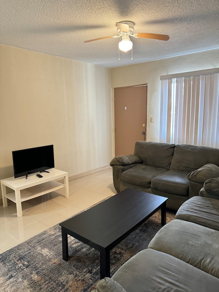 Stylish & Cozy 2 Bedroom Getaway - Guam